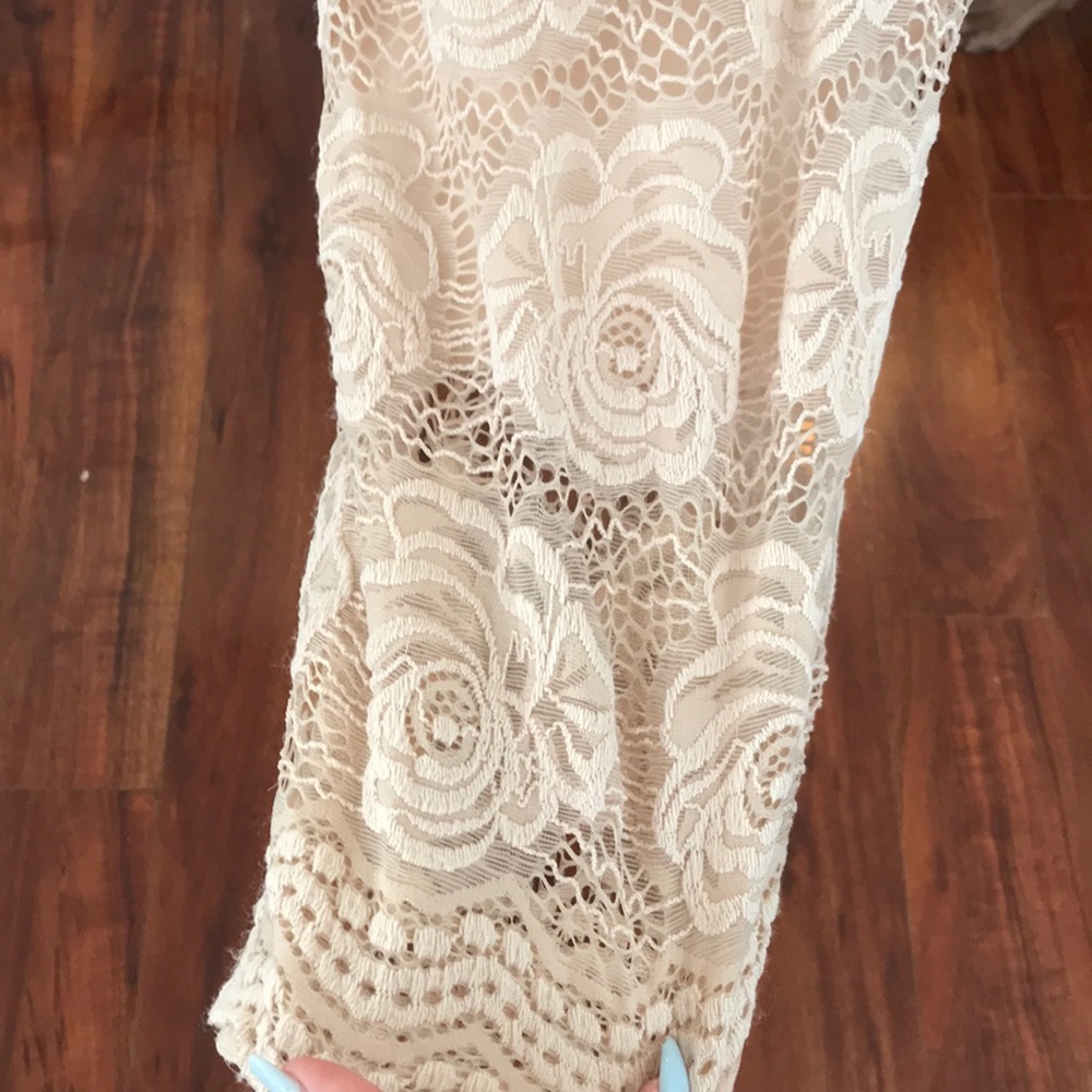 Sexy Pale Pink Lace dress with V neck - Picture 7 of 7